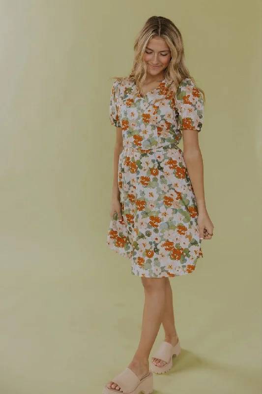 Fashionista Sale Disco - Inspired Retro Dance Look The Archer Floral MOM Dress