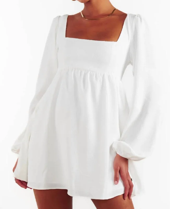 Special Offers Bold Silhouette Marianna Mini Dress In White Clip Butterfly