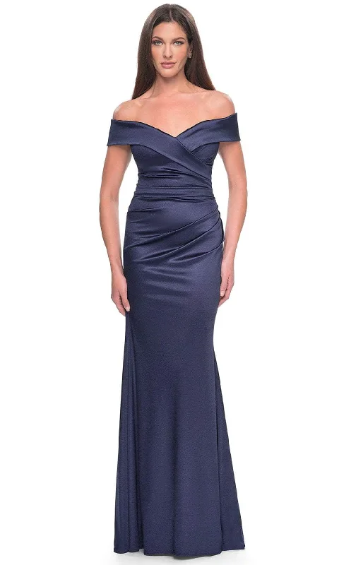 High-End Style Discounts Feminine Flow La Femme 31621 - Off Shoulder Satin Evening Dress