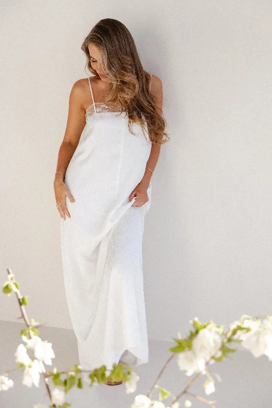 Elegant Style Luxury Style Alisha Maxi Dress - White