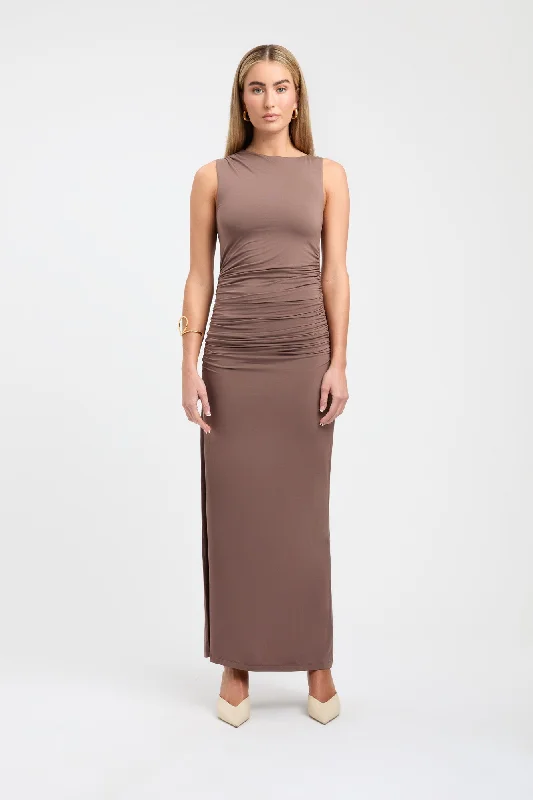 Flirty Fashion Discounts Bold Silhouette Alannah Maxi Dress