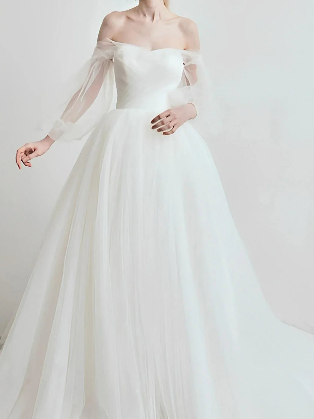 Special Offers Flowing Silhouette A-line/Princess Off Shoulder Wedding Dress