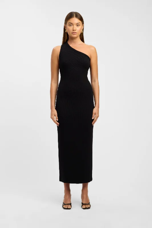 Laid-Back Fashion Offers Effortless Style Mel Maxi Dress