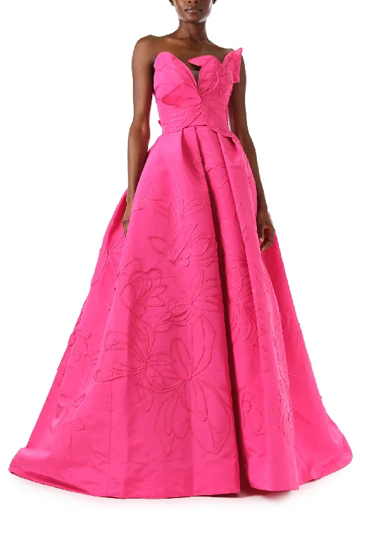 Get The Latest Trends Vintage Retro Party Wear Floral Embossed Ball Gown