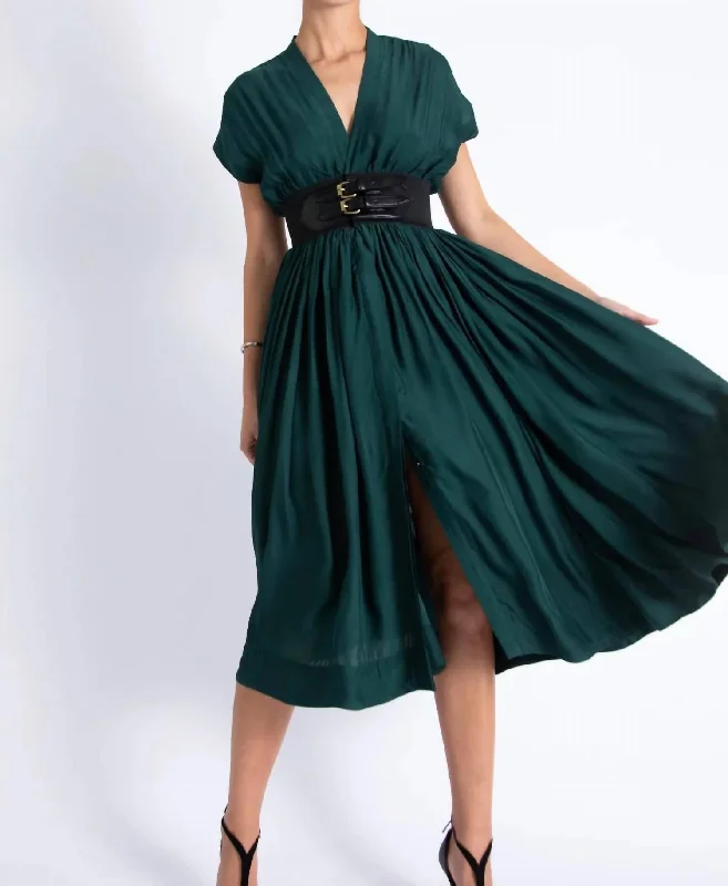 Edgy Fashion Deals Vintage Charm Briar Midi Dress In Green