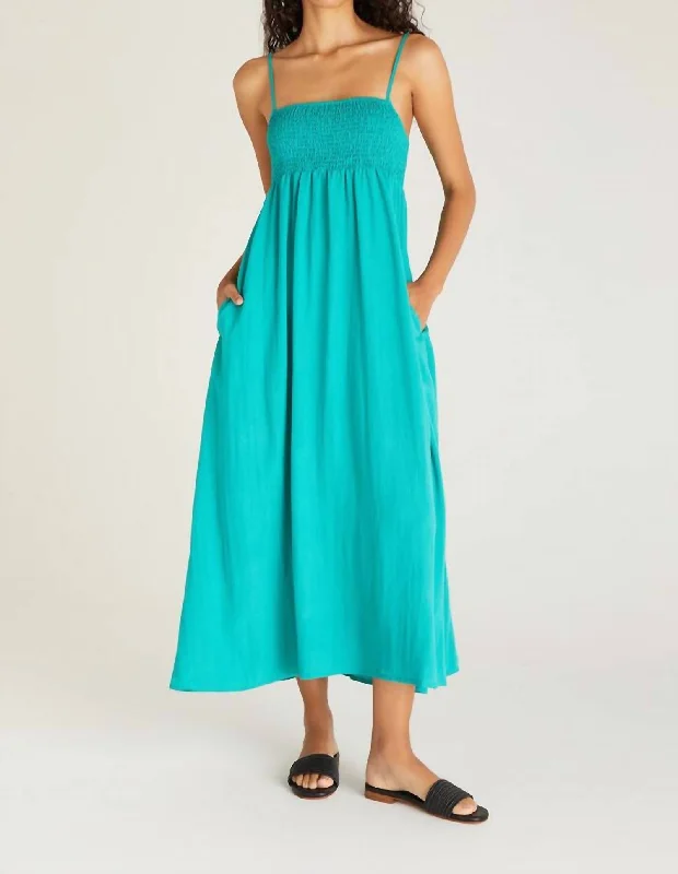 Glamorous Fashion Offers Effortless Grace Beachside Midi Dress In Tropical Teal