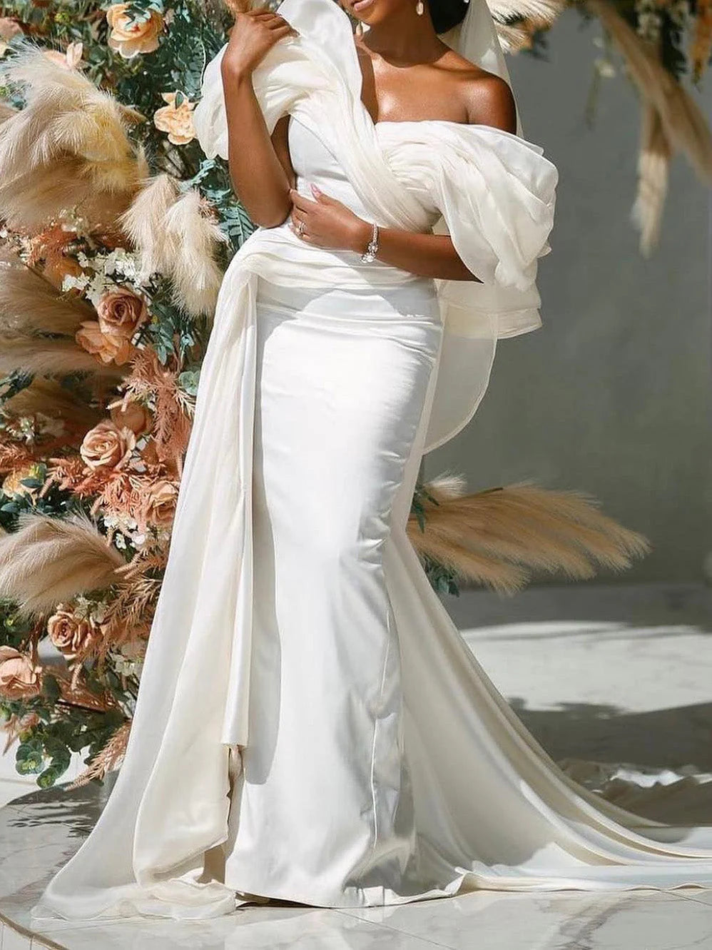 Limited Time Special Offer Hollywood Glam Award - Show Style Trumpet/Fishtail Off Shoulder Wedding Dress