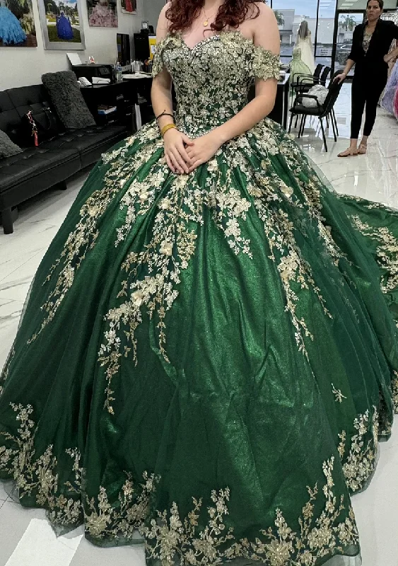 Feminine Style Promotions Dreamy Aesthetic Emerald Green Lace Appliquees Quinceanera Dresses Ball Gown Off Shoulder Beaded Sweet 16 Dress Birthday Gowns