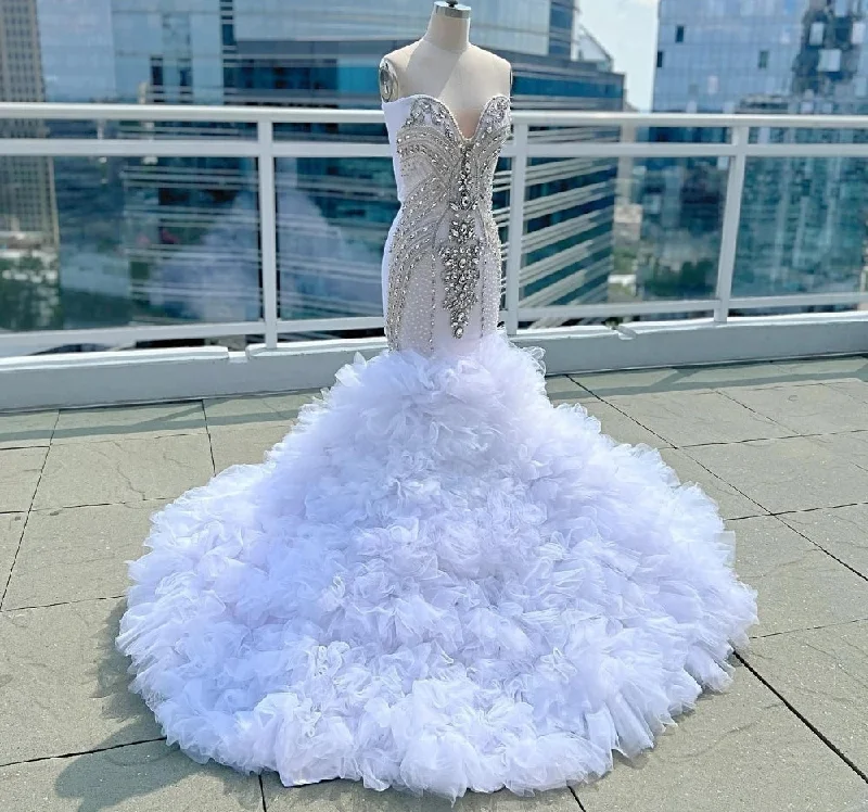 The Latest Fashion Trends Lightweight Fabric Customized African White Mermaid Ruffles Prom Dress Beading Crystals Long Formal Party Evening Gowns