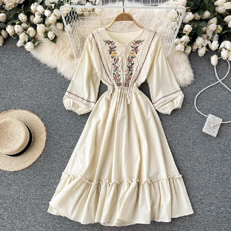 Enjoy Discount Refined Look Simple A Line Embroidery Long Sleeve Dress  10764